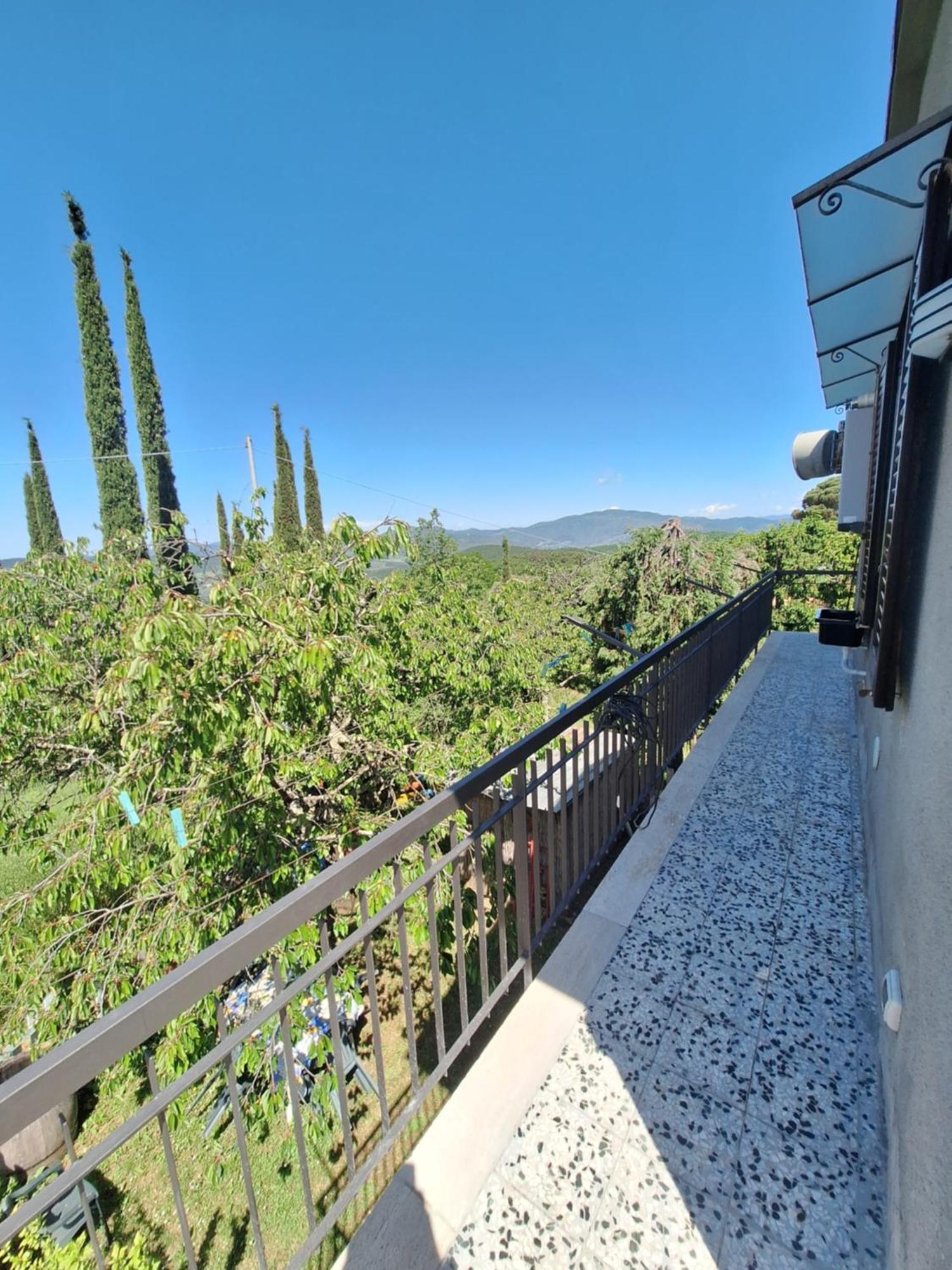 La Casa Di Nonno Apartment Pelago Exterior photo